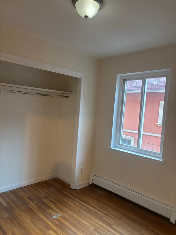 99-47 62nd Rd in Queens, NY - Foto de edificio - Building Photo