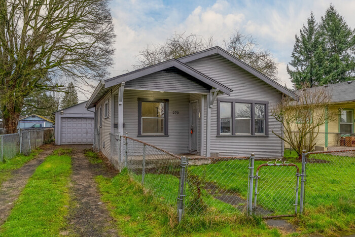 270 24th Ave in Longview, WA - Building Photo