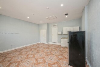 1674 SW 151 Pl in Miami, FL - Building Photo - Building Photo