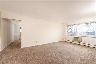 Brentwood Apartments in Lansing, MI - Building Photo - Building Photo