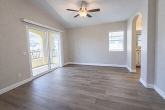 25162 Crest Haven St in Murrieta, CA - Building Photo - Building Photo