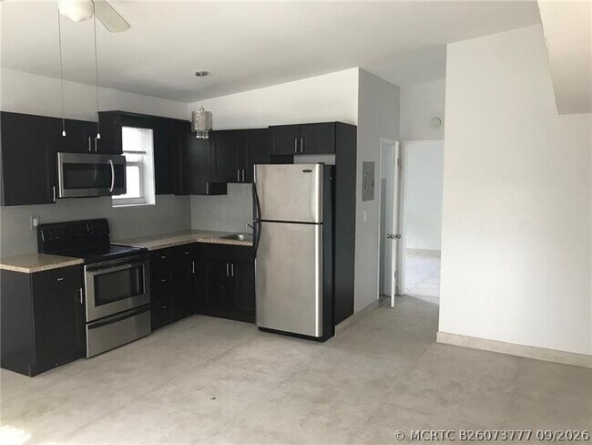 725 S 20th Ave