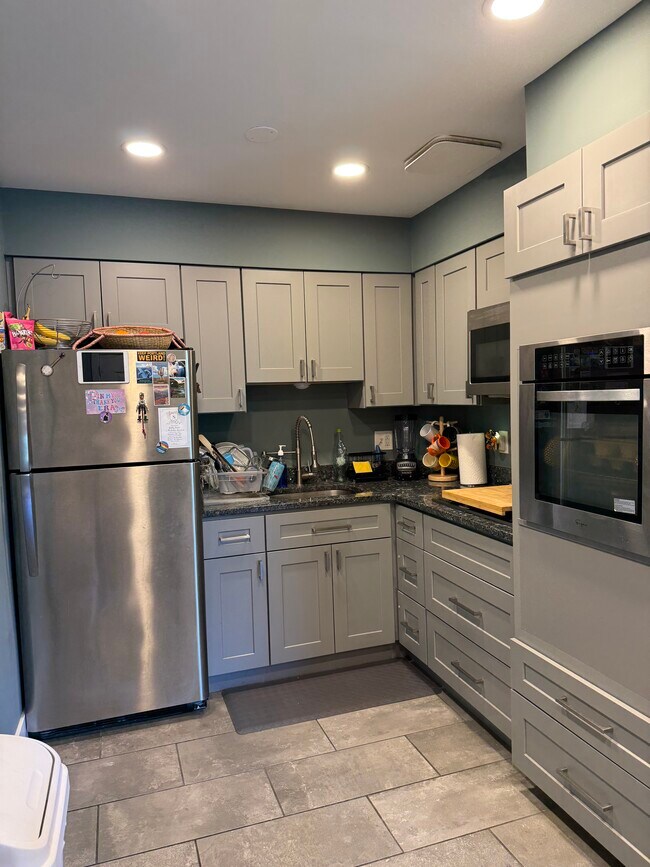 property at 6916 Lawnton St