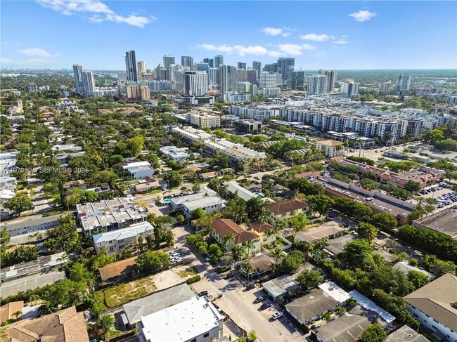 property at 621 NE 8th Ave