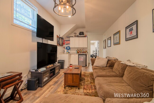 938 W Willow St in Chicago, IL - Building Photo - Building Photo