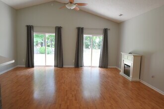 223 Olde Well Loop Rd in Wilmington, NC - Foto de edificio - Building Photo