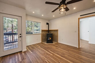 2116 Bernina Dr in Pine Mountain Club, CA - Building Photo - Building Photo