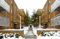 Pelletrea Apartments in Pittsburgh, PA - Building Photo - Building Photo