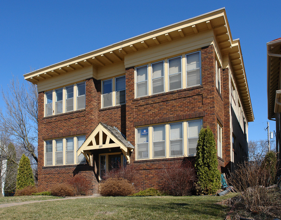 1899 Selby Ave in St. Paul, MN - Building Photo