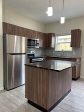 2305 N Fulton St, Unit 2 in Edinburg, TX - Building Photo - Building Photo