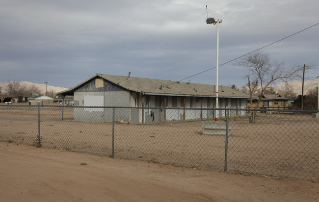 21845 Arapahoe Ave in Apple Valley, CA - Foto de edificio - Building Photo