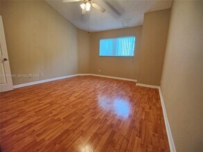 3441 NW 44th St in Fort Lauderdale, FL - Building Photo - Building Photo