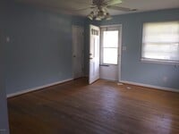 607 Dennis Rd photo'