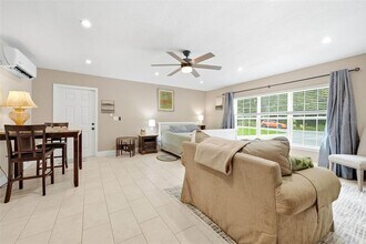 5800 Terrell Rd in Mount Dora, FL - Foto de edificio - Building Photo