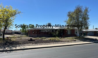 117 E 35th St in Farmington, NM - Building Photo