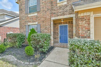 1217 Quarterhorse Dr in Alvin, TX - Building Photo - Building Photo