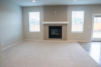 3006 Mahogany St NE in Lacey, WA - Building Photo - Building Photo