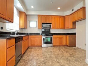 261 N Craig Ave in Pasadena, CA - Building Photo - Building Photo