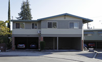 170 Village in Walnut Creek, CA - Foto de edificio - Building Photo