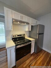 45 Harriet St, Unit 1 in Boston, MA - Foto de edificio - Building Photo