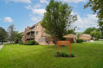 Matteson Apartments in Matteson, IL - Building Photo - Building Photo