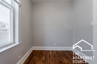 3614 W George St, Unit 1F in Chicago, IL - Building Photo - Building Photo