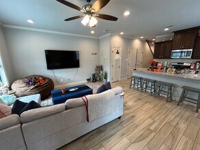 4211 College Main St in Bryan, TX - Building Photo - Building Photo