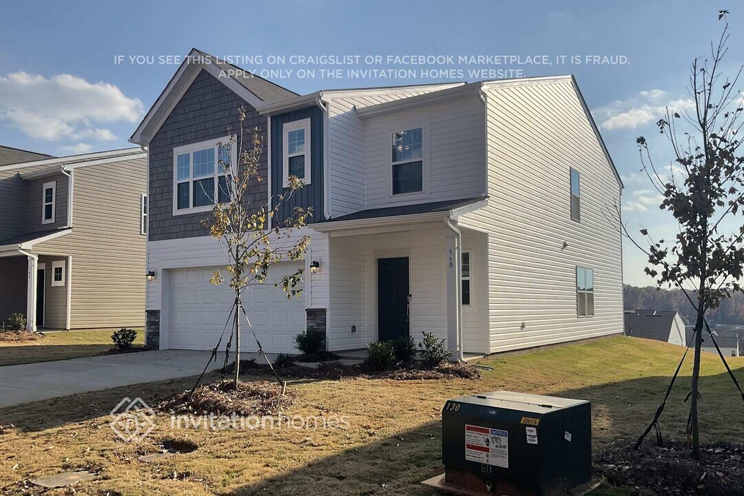 360 Hollingswood Dr in Statesville, NC - Building Photo