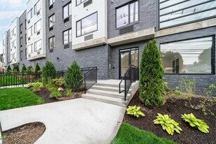 3309 Liberty Ave, Unit F-103-A in North Bergen, NJ - Building Photo