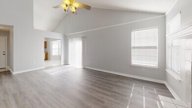 1922 Heartland Dr in Fort Walton Beach, FL - Building Photo - Building Photo