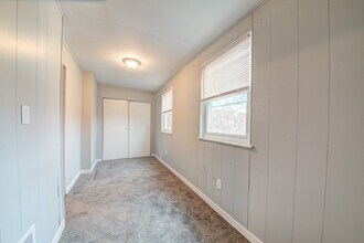 438 Kathleen St, Unit Unit 1 in Pittsburgh, PA - Foto de edificio - Building Photo