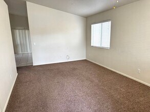 30648 N Royal Oak Way in San Tan Valley, AZ - Building Photo - Building Photo
