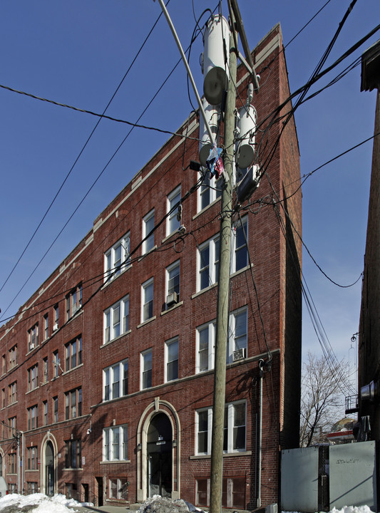 192 Clinton Ave in Jersey City, NJ - Foto de edificio