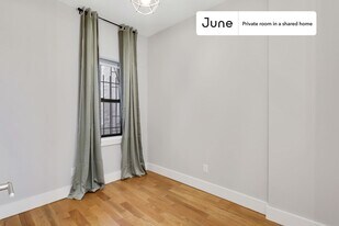 Room in Shared 5 bed/2.5 bath home in Brooklyn, NY - Building Photo