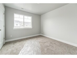 13079 Cannon View Dr in Riverton, UT - Building Photo - Building Photo