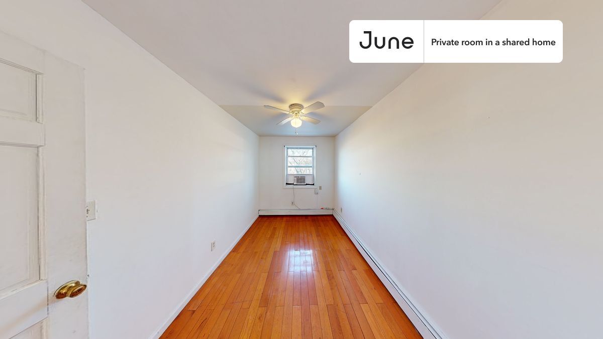 Private bedroom in 2 bed/2 bath Home in New York, NY - Building Photo