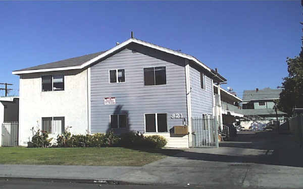 921 W 21st St in Los Angeles, CA - Building Photo