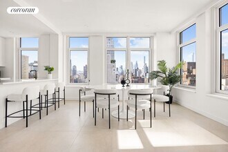 300 E 83rd St in New York, NY - Building Photo - Building Photo