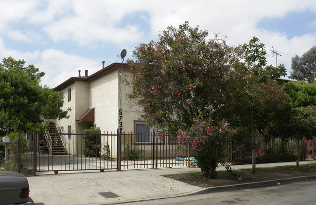 5732 Waring Ave in Los Angeles, CA - Foto de edificio - Building Photo