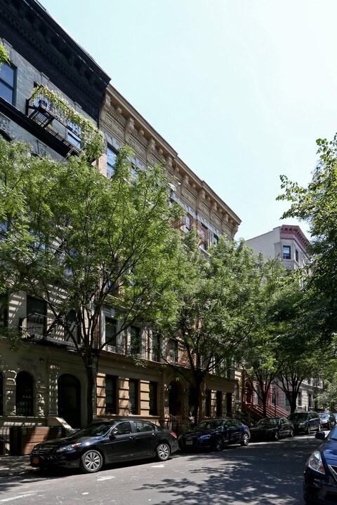 551 W 149th St in New York, NY - Building Photo