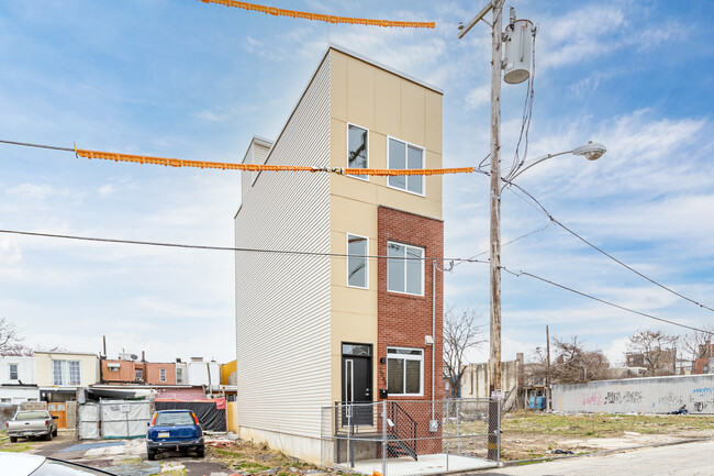 2048 William St in Philadelphia, PA - Building Photo - Building Photo