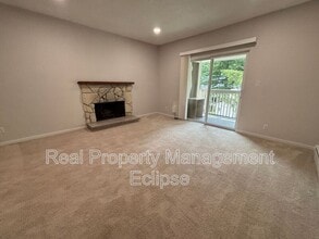 14517 NE 40th St in Bellevue, WA - Building Photo - Building Photo