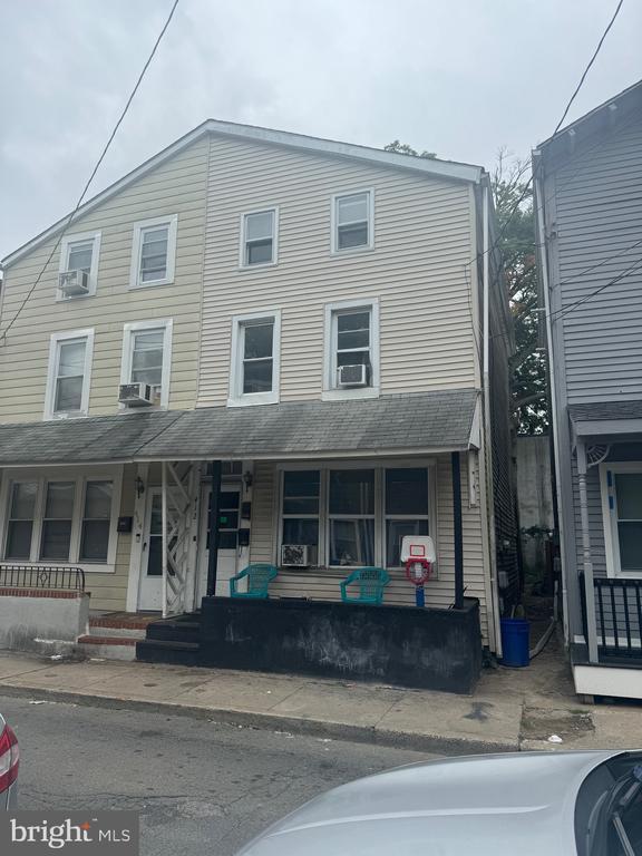 property at 412 Lawrence St