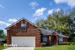 3931 Lake Crest Terrace in Middleburg, FL - Building Photo