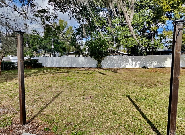 241 W Citrus St in Altamonte Springs, FL - Foto de edificio - Building Photo