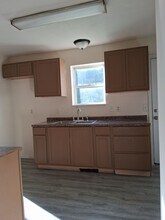197 W Chalmers Ave in Youngstown, OH - Building Photo - Building Photo