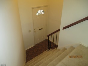 181 Long Hill Rd-Unit -10 in Little Falls, NJ - Building Photo - Building Photo