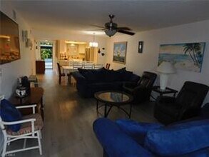 4955 Pepper Cir-Unit -B-105 in Naples, FL - Building Photo - Building Photo