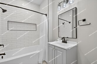 13923 Couwlier Ave in Warren, MI - Building Photo - Building Photo