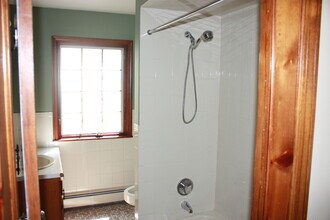 64 Parkway Rd, Unit 2B in Bronxville, NY - Building Photo - Building Photo